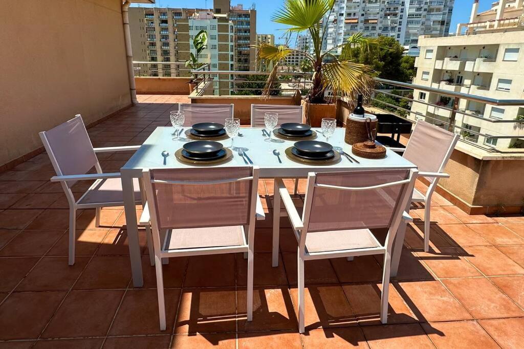 Apartamento Atico Puerto Marina 2 Hab Con Piscina, 500M De La Plata Torremolinos Exterior foto